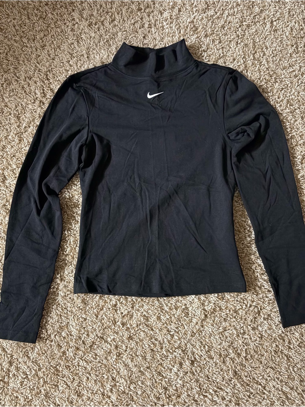 Nike Women’s Black Long-Sleeve Mock Neck Top